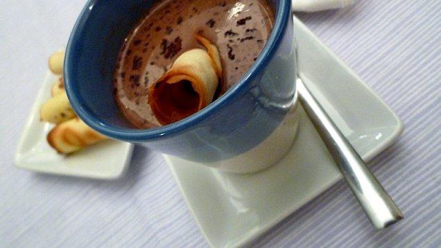Chocolat-chaud-au-lait-epice-et-cigarettes-russes_2.jpg