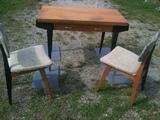 Table Bureau Vintage avec 2 chaises 
