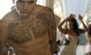 [Video] Chris Brown – Strip.