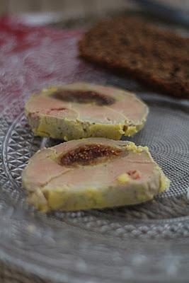 Foie gras mi cuit aux figues et son pain d'épices