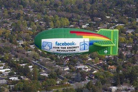 Facebook passe au vert, c’est Greenpeace qui like !