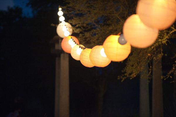 Decoration de jardin avec lanternes pour mariage