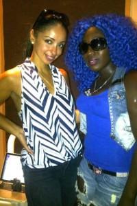 Quand Mya sample » Pon The Floor » avec « Take Him Out ».