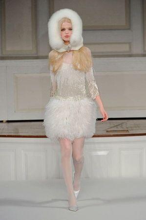 fashion_week_defile_oscar_renta_pret_a_porter_automne_hiver_2011_2012_11_792902