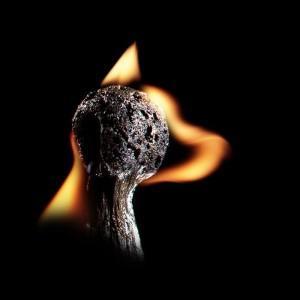 amazing-art-of-burning-matches-001