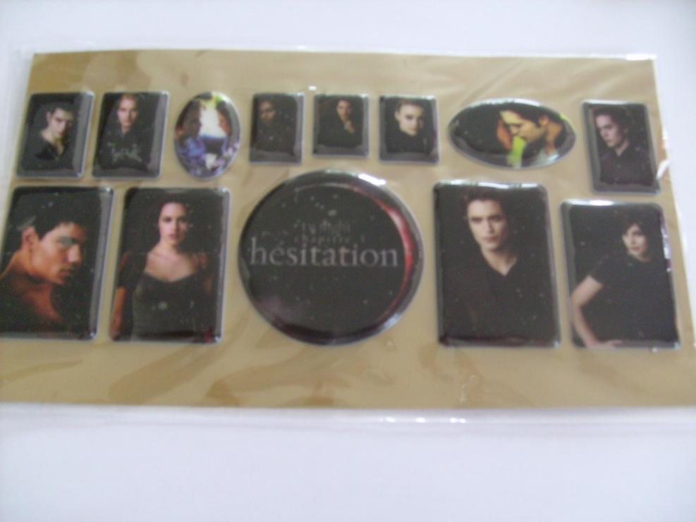 Concours: gagnez des stickers Twilight Chapitre 3: Hésitation!
