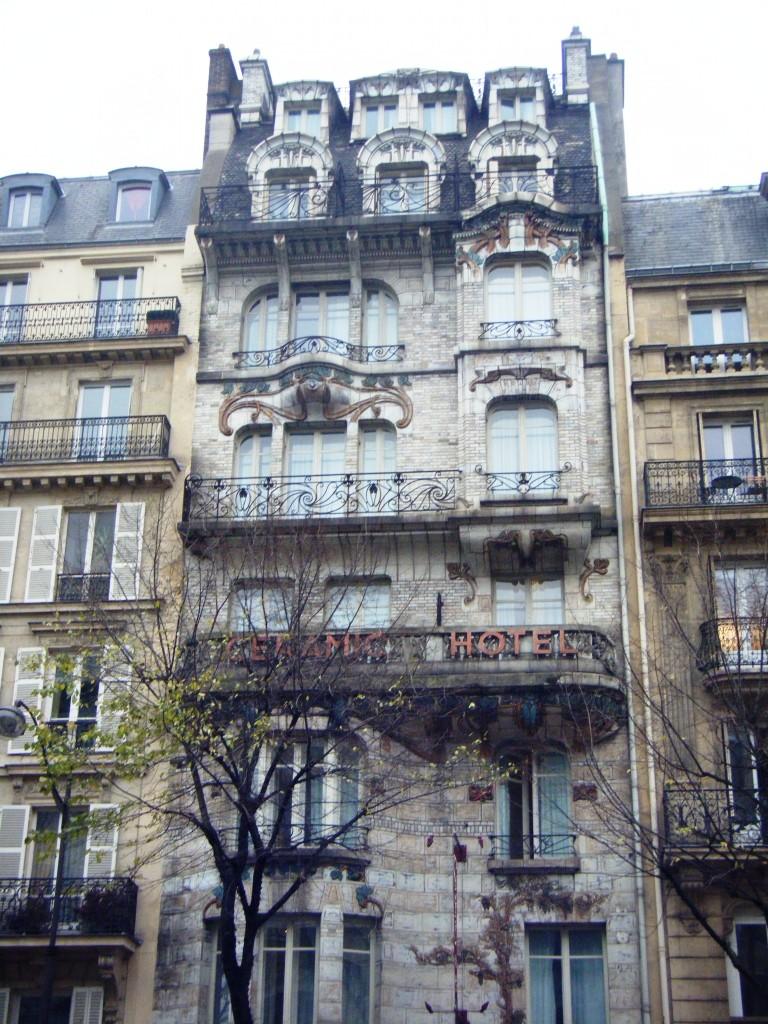 Art Nouveau à Paris : Hôtel Elysées Ceramic (Ceramic Hotel) de Jules Lavirotte