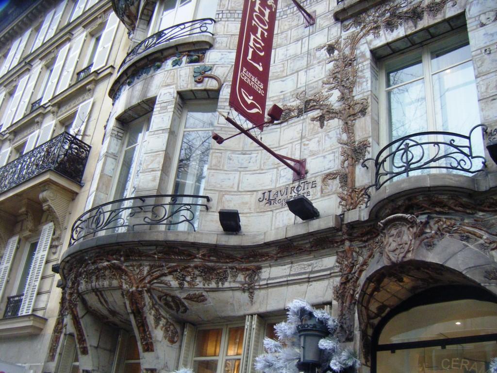 Art Nouveau à Paris : Hôtel Elysées Ceramic (Ceramic Hotel) de Jules Lavirotte