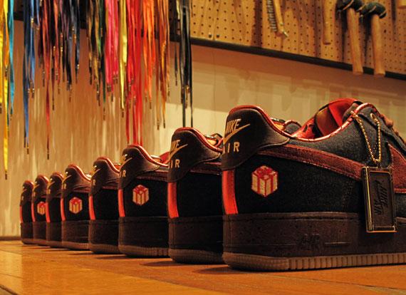 nike air force 1 low the gift new images 2 Nike Air Force 1 Low ‘The Gift’ 
