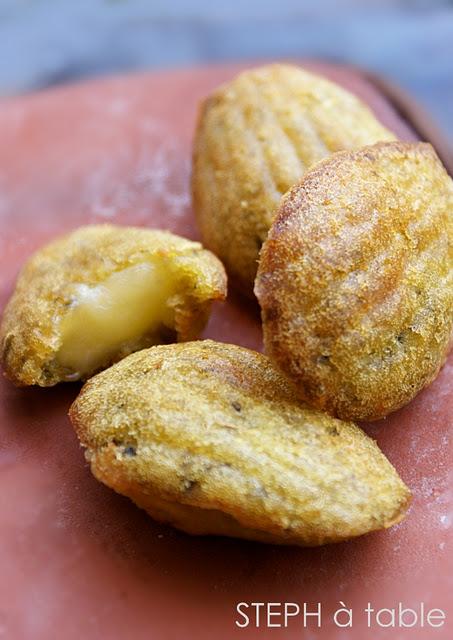 Mini madeleines au pesto, coeur de comté