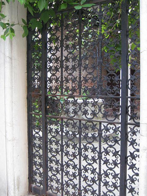 Refermez bien la porte sur cette année 2011 !