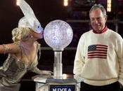 Lady Gaga "drop's" ball Time Square