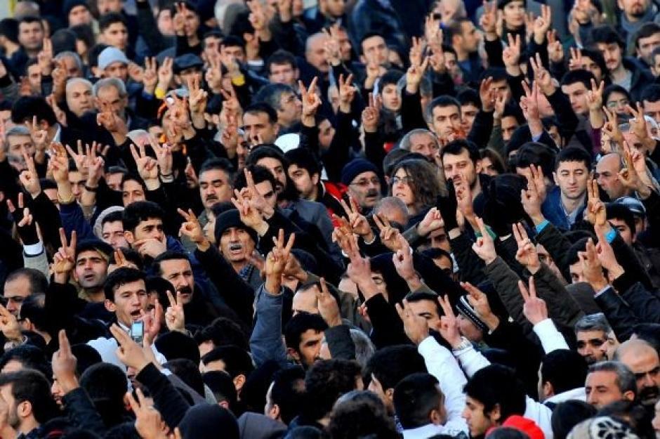 Turquie: Le PCF condamne fermement l’acharnement à l’encontre du peuple kurde