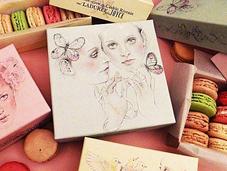 maquillage couleurs macarons avec collection "Les merveilleuses" Ladurée.