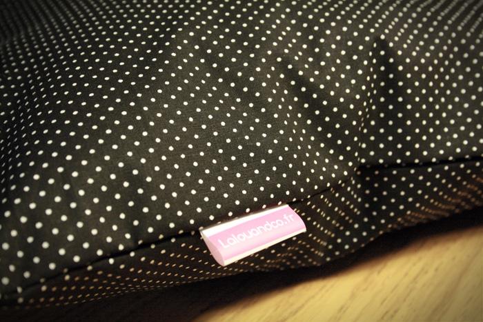 Des coussins à pois