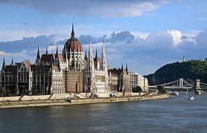 budapest_parlament-2.jpg