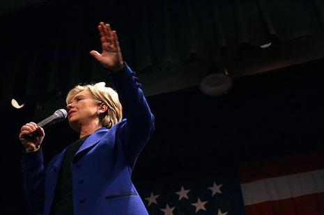 Hillary is back (Photo daniella zalcman, licence cc, flickr)
