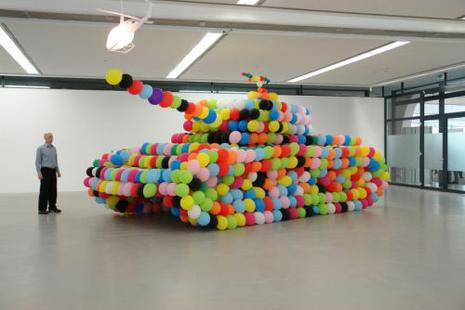 photo humour insolite tank ballon char panther allemand