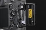 D4 Slot CF XQD 2 160x105 Nikon D4 et son nouveau AF S 85mm F/1,8G