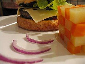 050112 hamburger japonais et cubes de légumes 005