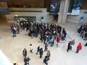 queue au Louvre