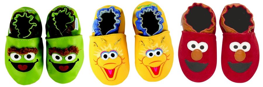 Robeez met Elmo aux pieds des tout-petits