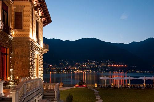 bar-terrace-hotel-Castadiva-Resort-italie-hoosta-magazine