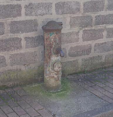 Le petit patrimoine fou le camp face au rouleau compresseur de l'urbanisme et l'évolution des moeurs...