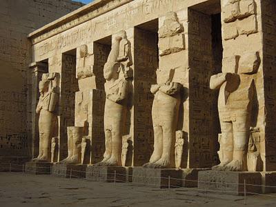 Médinet Habou et le temple de Ramsès III