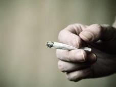 Cannabis: Fumer avec modération nuit poumons