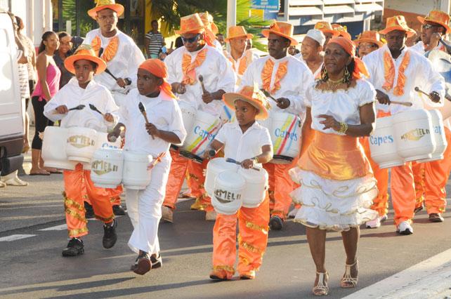 http://www.guadeloupe.franceantilles.fr/images/2012/01/09/153527_bt-ouverture-carnaval-2012-hg-6.jpg