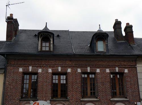 Deux guitardes à Bourg-Achard (Eure)