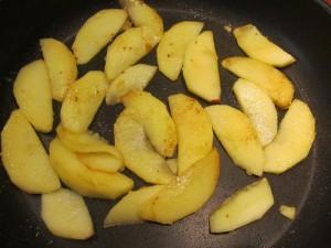 cuisson des pommes pour les crêpes