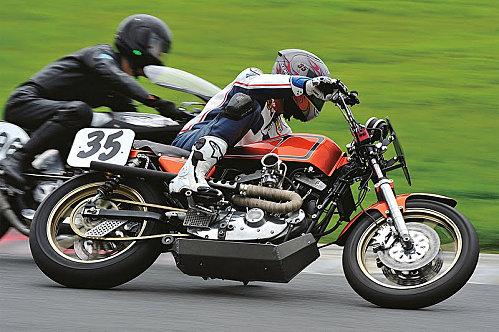 Harley-XLH-1981-Racer-by-Vee-Machine-13.jpg