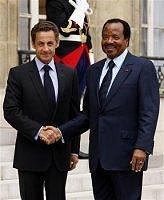 La France expulse un Français, dans son pays d’origine, le Cameroun.