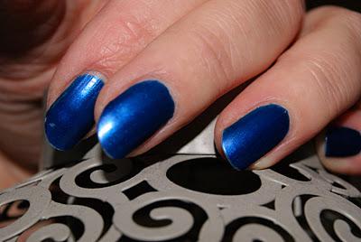 Aruba blue d'Essie, attention les yeux........