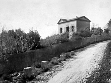 Vendredi, je vais repasser devant l'atelier de Cézanne