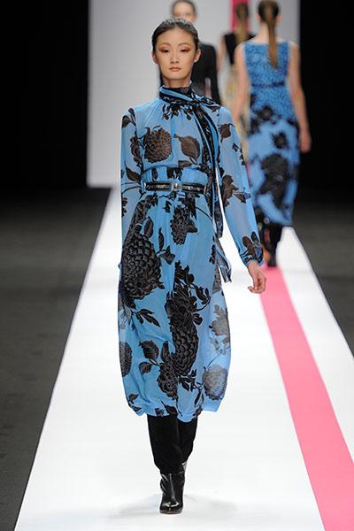 Automne Hiver 2011/2012 : La silhouette Léonard