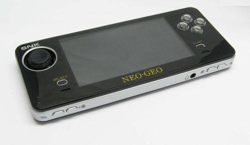 neo geo portable 01 Nouvelle Neo Geo Pocket en approche ?