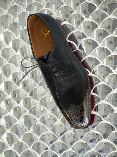 2011-08-Louboutin-chaussure-hoosta-magazine-paris