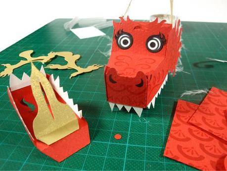 Papertoy Dragon 2012 de Tina Kraus (x 4)