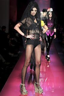 Jean Paul Gaultier - Défilé Printemps/Eté 2012 Hommage à Amy Winehouse (Photos)