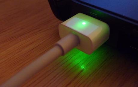Un câble magnétique sur iPhone et iPad...
