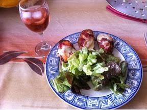 Crustini & rosé... Crustini & rosé...