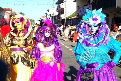 LA BOULE BLANCHE - Les coupeurs de cannes