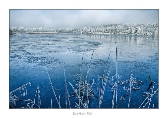 Lac glacé Bastien Riu 585x411 Concours de photo nature Frisson dHiver : à vous de voter !