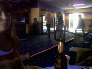 brit bowling 300x225 Photos de Britney et ses fils au bowling 