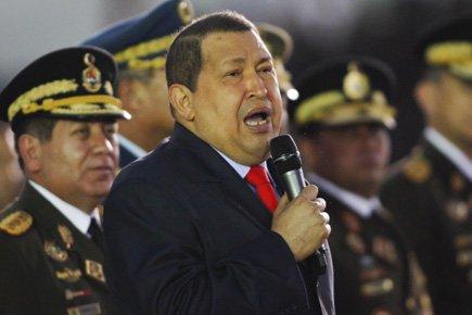 Chavez menace d'appliquer la loi et de nationaliser certaines banques
