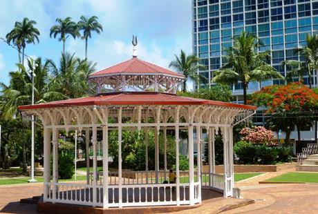 NOUMEA Place Cocotiers - Photo Cécile Gérard Vacances à Nouméa…