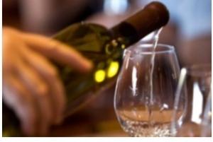 CANCER du CÔLON: Quand l’alcool s’ajoute aux antécédents familiaux  – American Journal of Clinical Nutrition